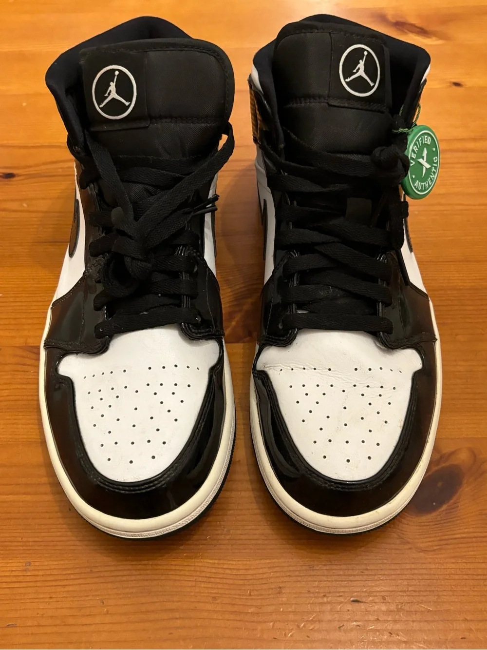 Jordan Men’s High-Top Sneakers in Black and White (size: 11)